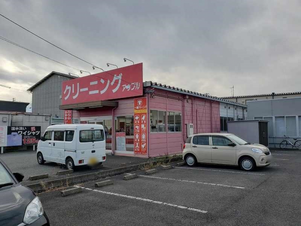 クリーニングアップル東和田店様外装塗装工事